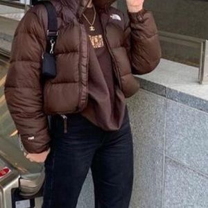 Meet your Posher, Casia